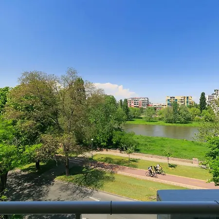 Center - River View Апартамент Пловдив
